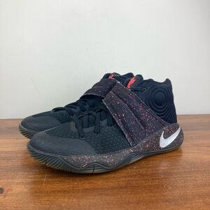 Nike Kyrie 2 GS Black Basketball Sneakers 826673-006 Youth Boys Size 4.5Y.
